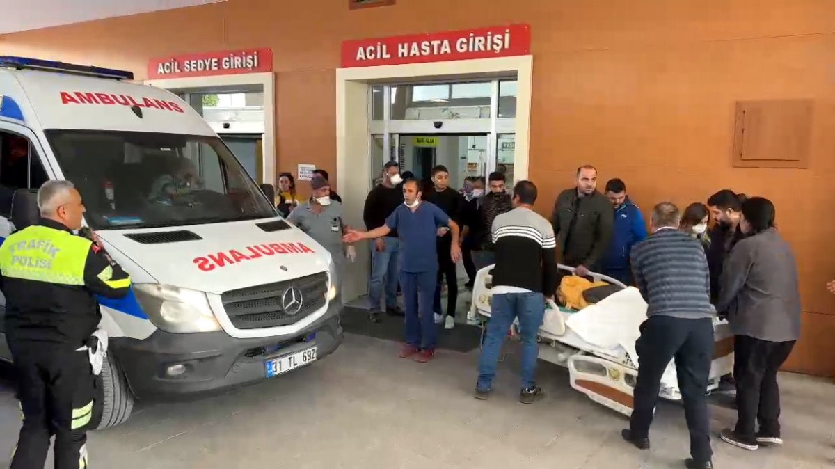 Hatay'da özel hastanede yangın paniği 2 hatayda ozel hastanede yangin panigi 1 E6Uvsj84