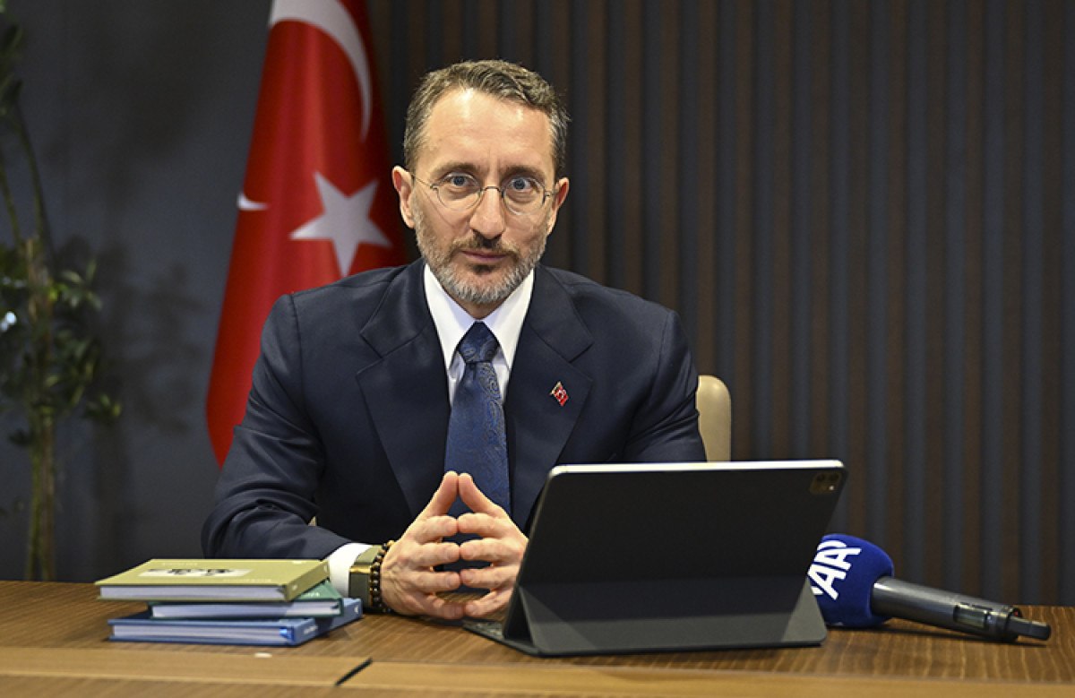 iletisim baskani altun aanin yilin karelerini oyladi 0 ZdUeFSZ5