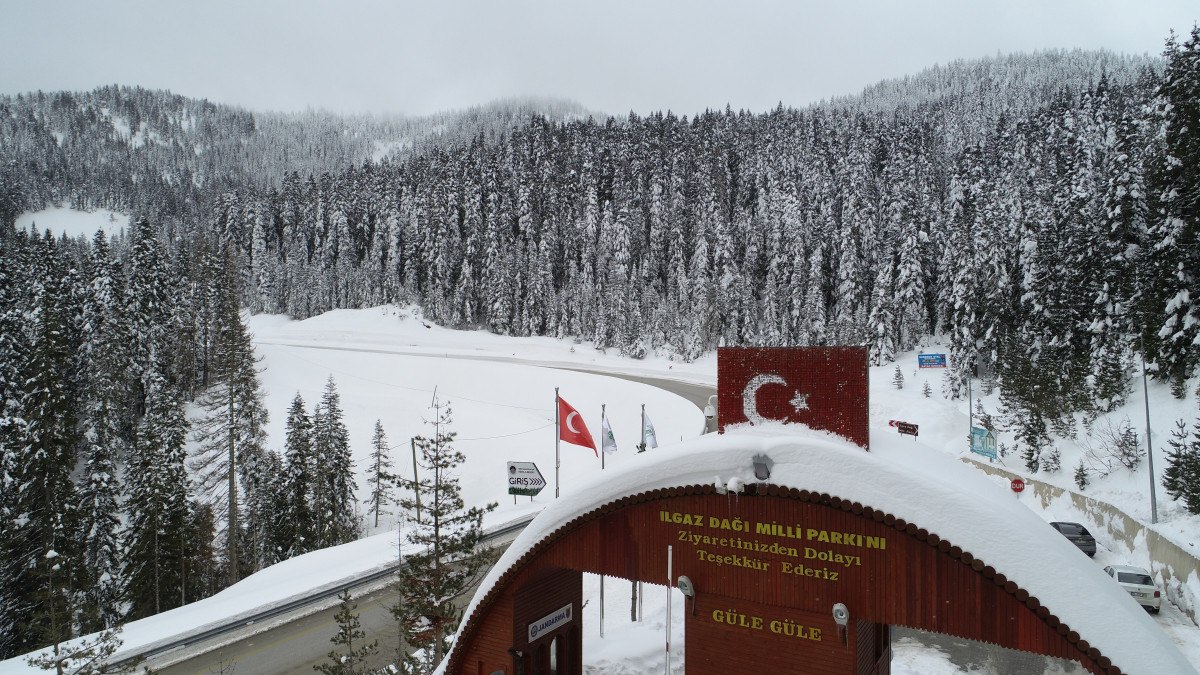 ilgaz dagi kayak merkezinde telesiyejlerden biri kapatildi 4 vDm1rppr