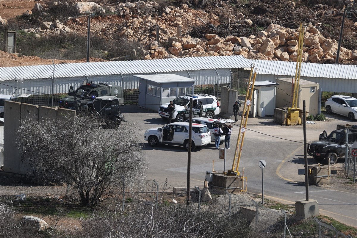 israilin esir takasi oyunbozanligi rehineleri birakmiyorlar 0 PsYjbZwu