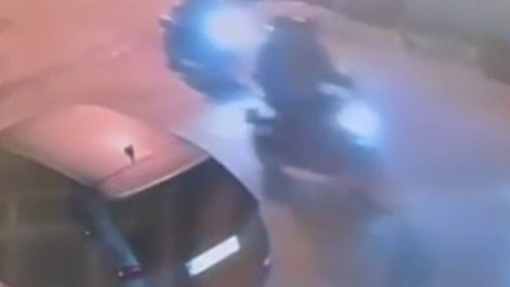 istanbul atasehirde arac kursunlayan saldirganlar yakalandi G3XuADBv