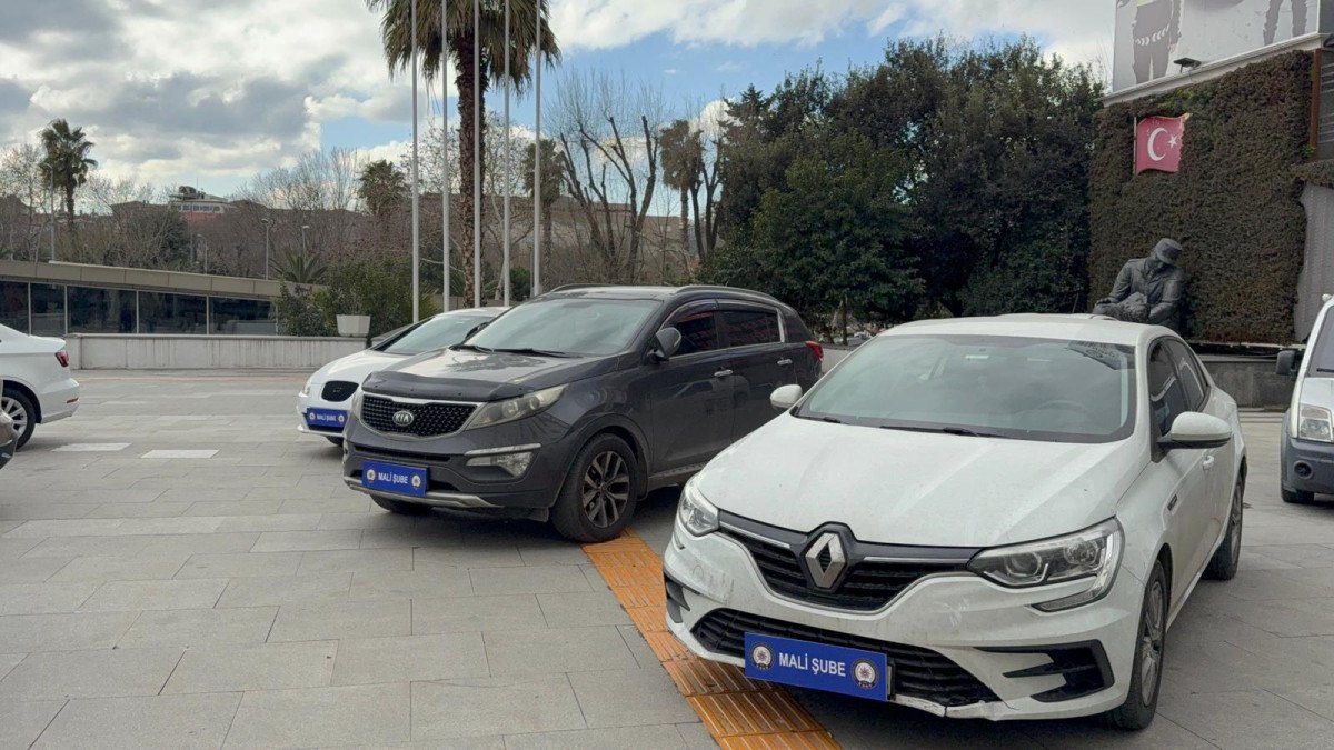 istanbul kapalicarsida kara para aklama operasyonunda gozalti sayisi 40a yukseldi 0 bmuqkc7N