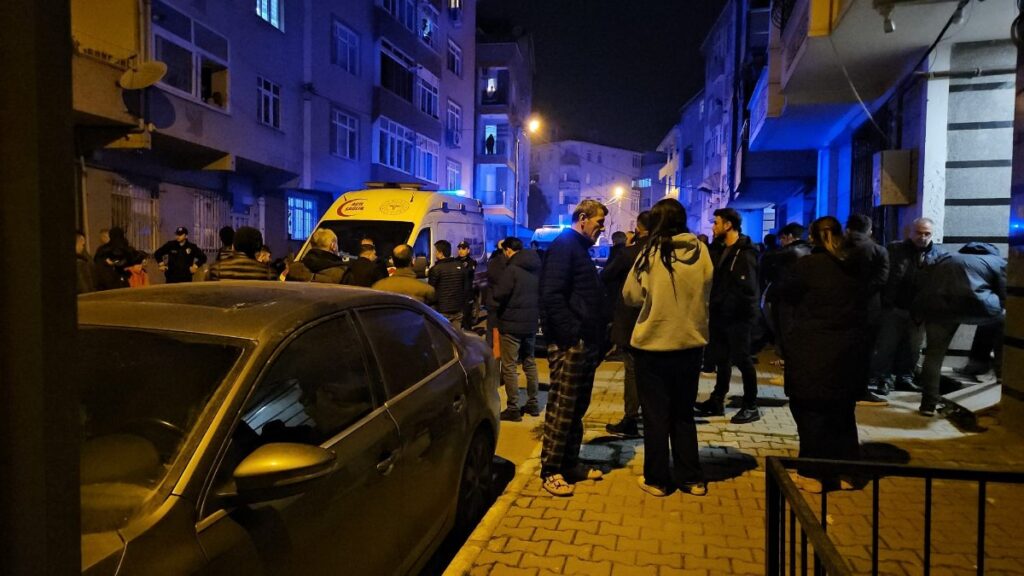 istanbulda aile katliami 4 kisiyi oldurdu 5dAJRmtv