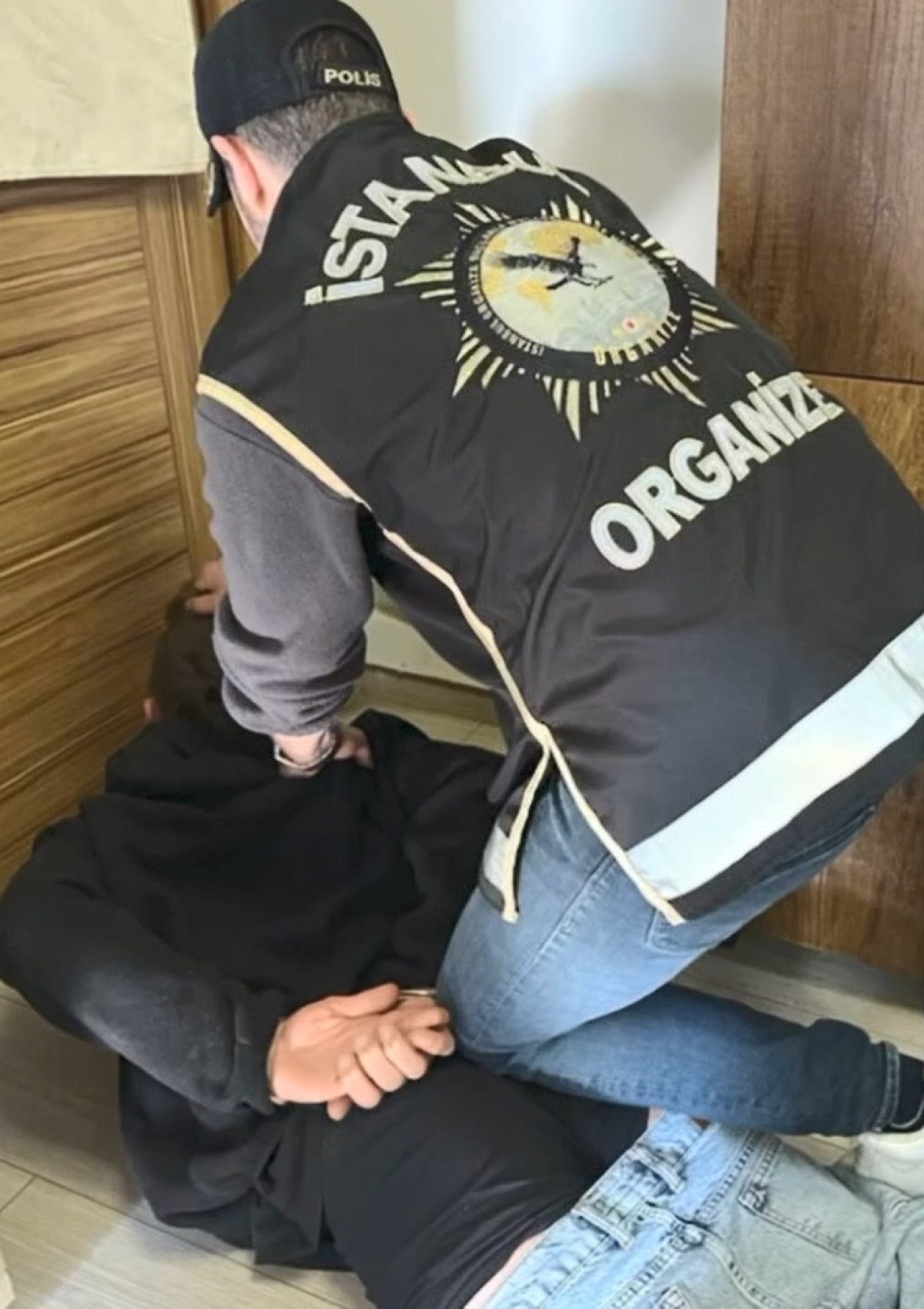 istanbulda aldatilan kadindan iskenceli tuzak 11 kisi gozaltina alindi 6 pNvaHXmC