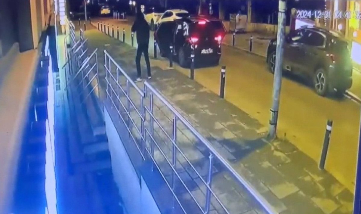 istanbulda girdikleri kuyumcuda 4 milyonluk soygun yaptilar 0 JfYDUNkv