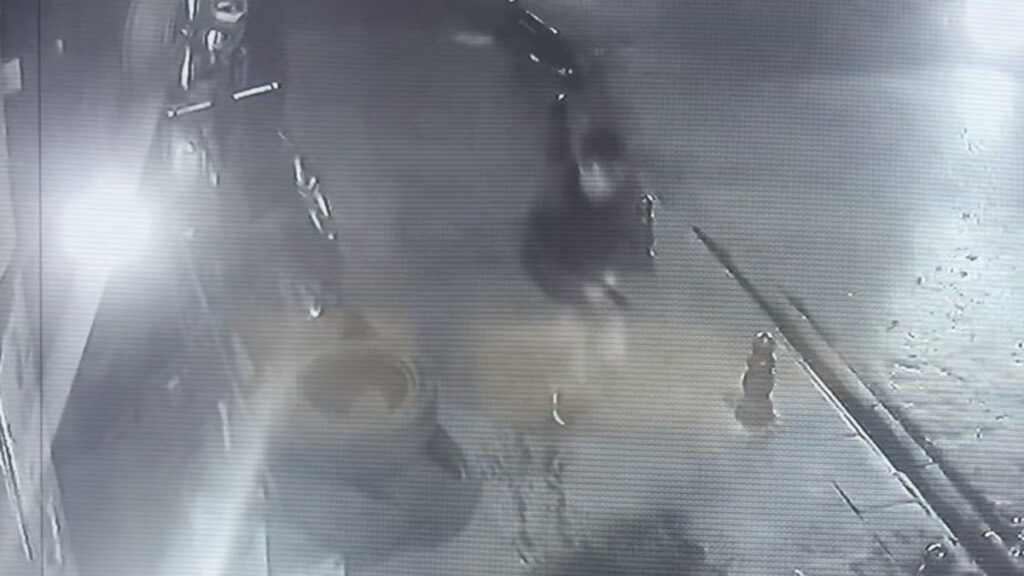 istanbulda husumetlisinin dukkanini kursunladi wZdaQaHH