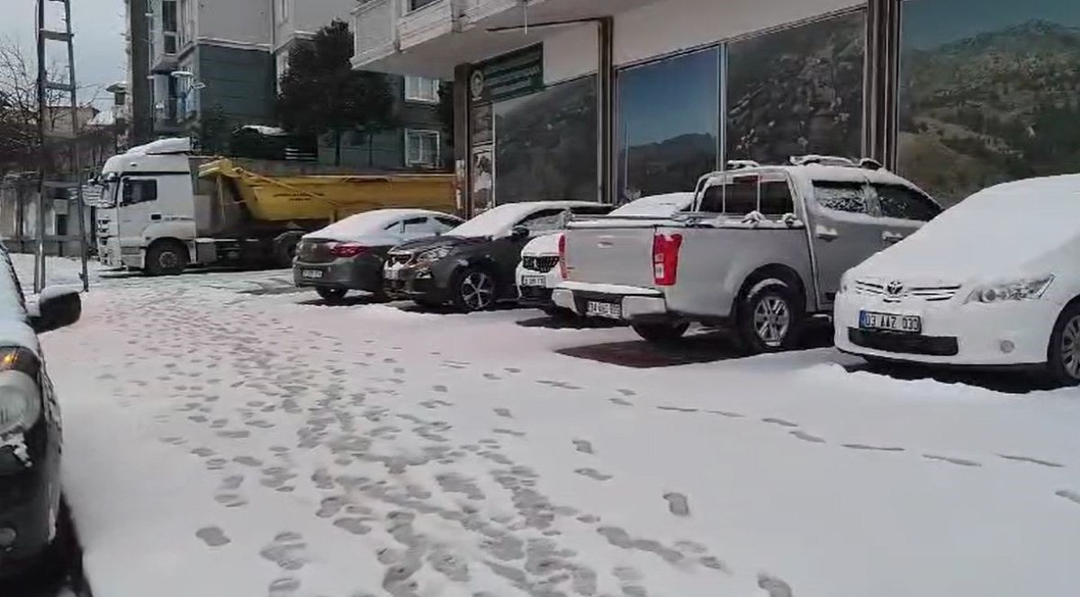 istanbulda kar yagisi etkisini surduruyor 3 IF88ubEf