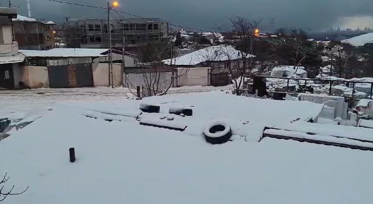 istanbulda kar yagisi etkisini surduruyor 4 mihQPvSZ