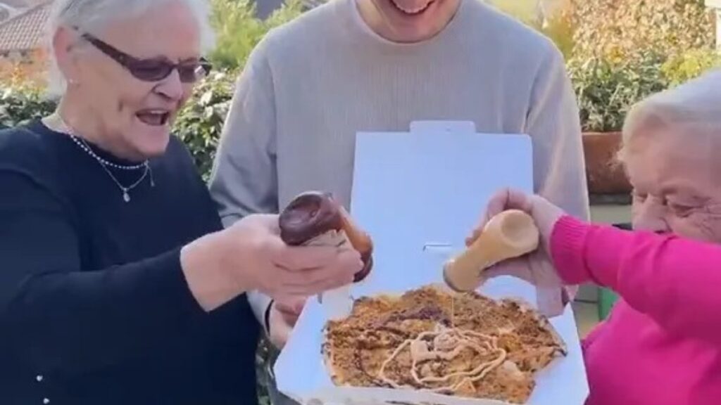 italyanlarin intikam yemegi lahmacuna ketcap siktilar HpC3zb4u