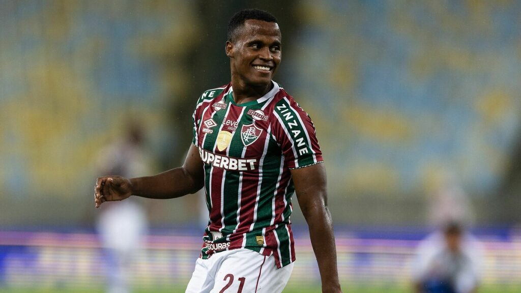 jhon arias fluminenses ile sozlesme tazeledi TSAYSeWT