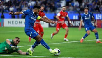 jorge jesusun al hilali ismail kartalin calistirdigi persepolisi farkli yendi DHVpXF12