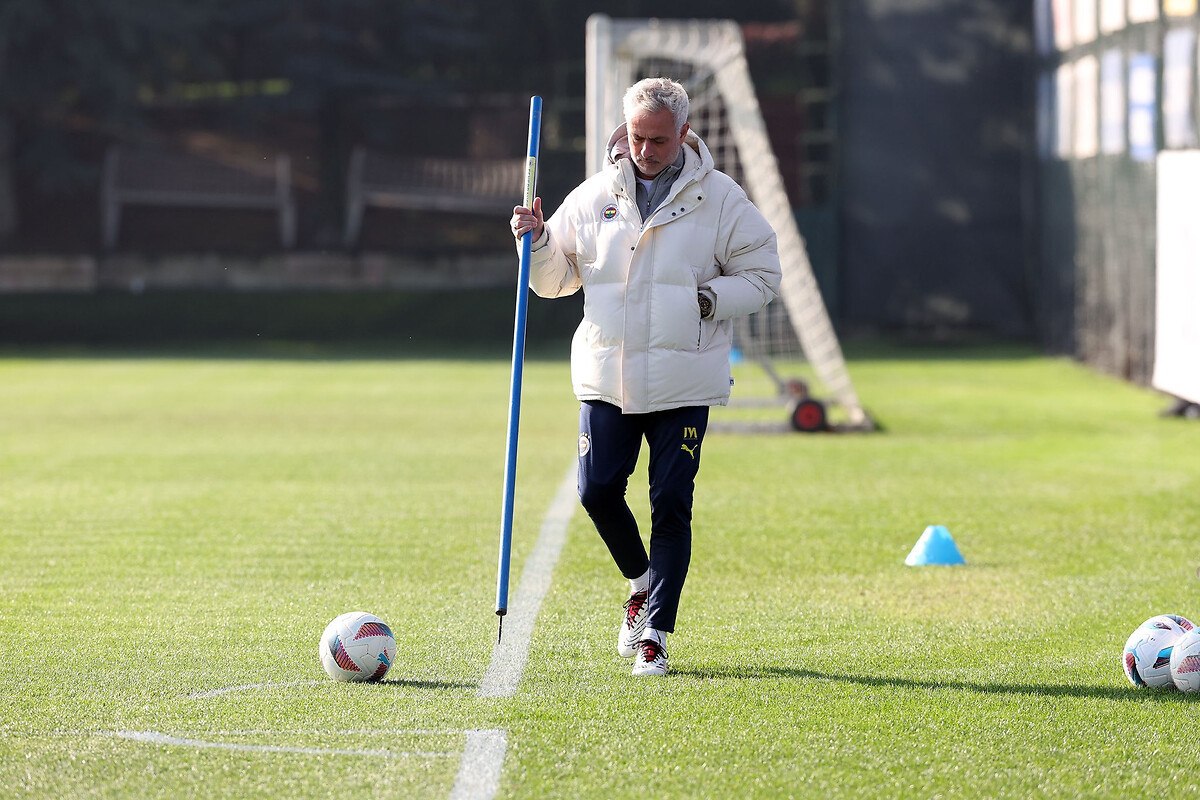 Jose Mourinho: Sahaya çıkın ve gerekeni yapın 1 jose mourinho sahaya cikin ve gerekeni yapin 0 MkuXtOFi