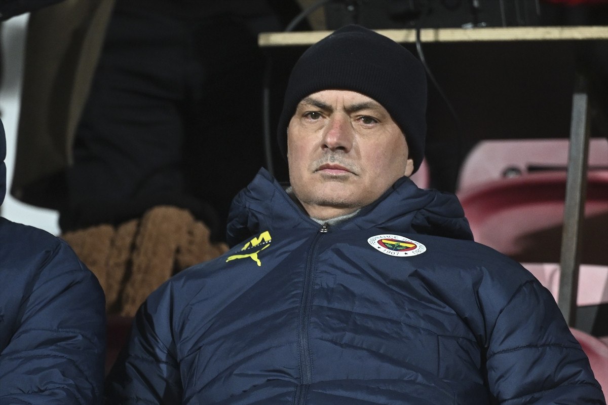 jose mourinho taraftar bu takimla gurur duymali 2 CQ8djV6R