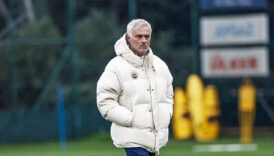 jose mourinhonun zorlu sinavi midtjylland kadrosunu kuramiyor qjcGYuYJ