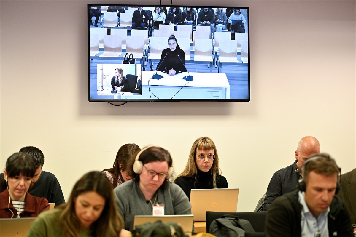 kadin futbolcuyu rizasi olmadan open luis rubiales yargilaniyor 1 CWHUPwTr