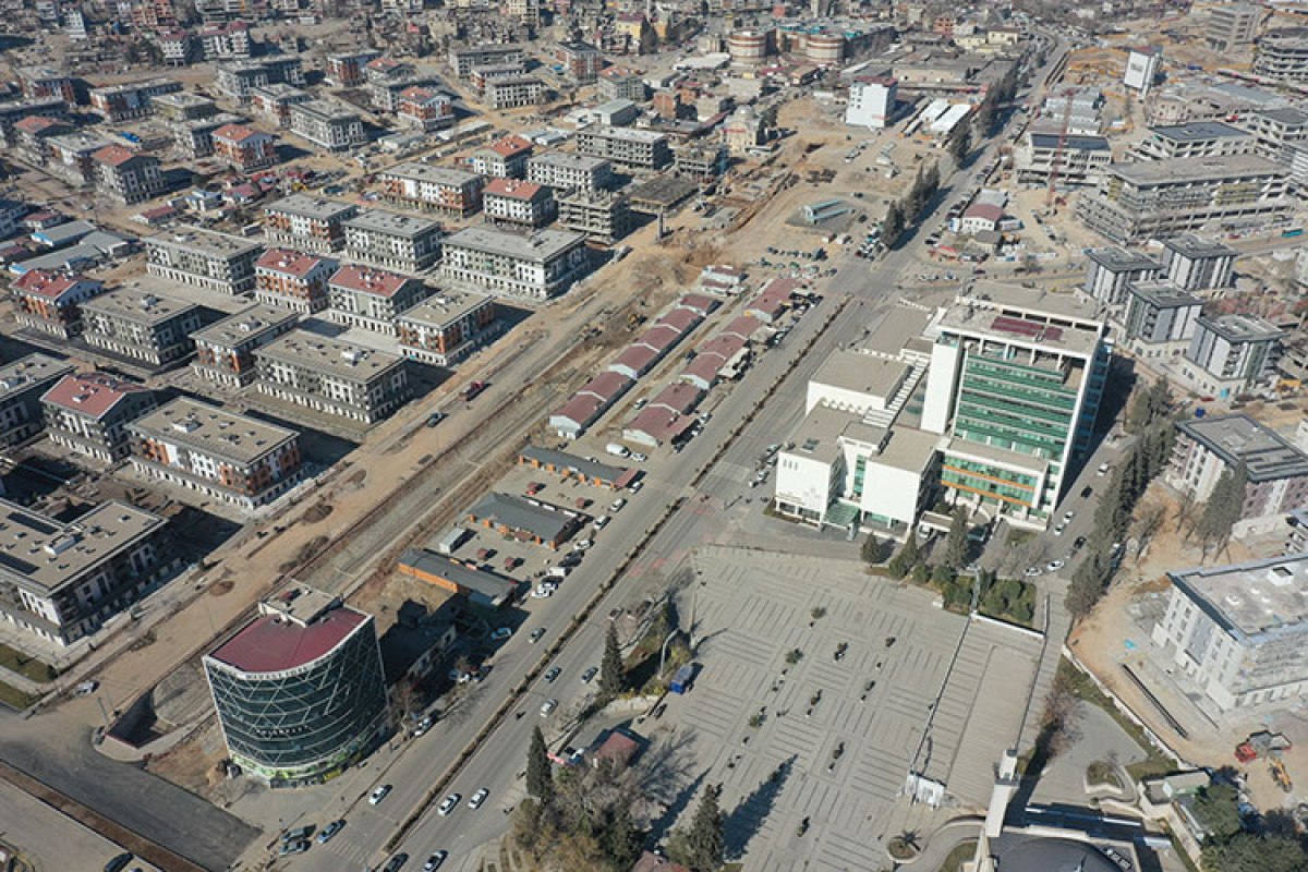 kahramanmaras merkezli depremlerin yikima neden oldugu il merkezleri goruntulendi 0 DVugfrqQ