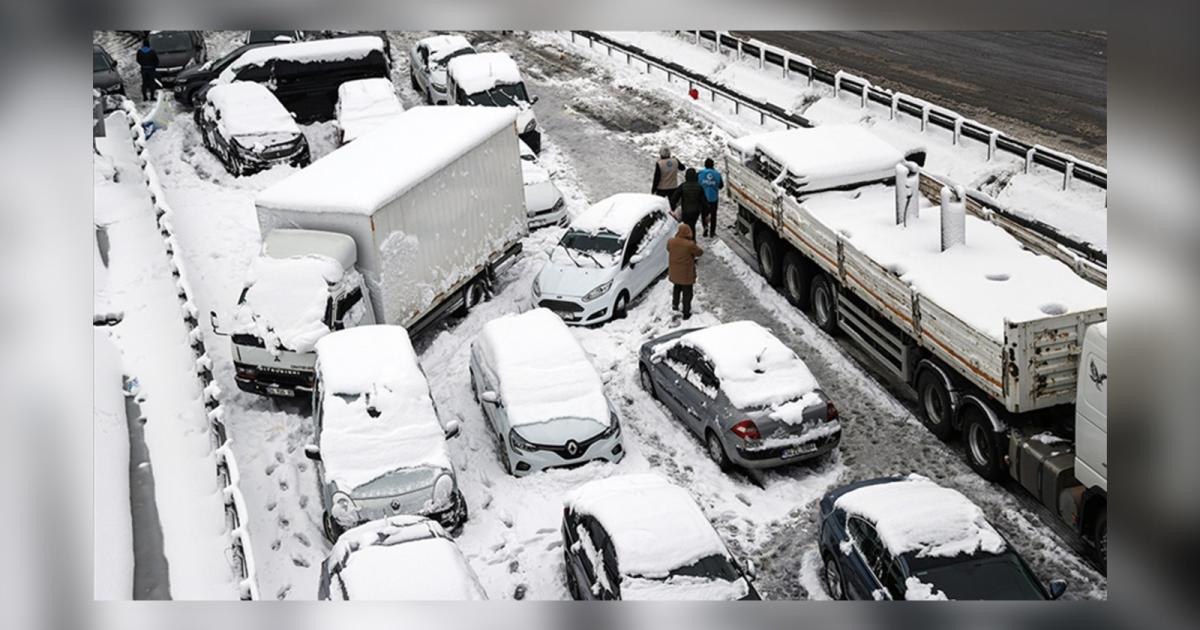 kar kapida iste zorlu yollarda arac kullanirken dikkat etmeniz gerekenler 2 FT8Oiit6