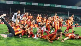 kasimpasa galatasarayin eski kalecisiyle anlasti QL17ZB6M