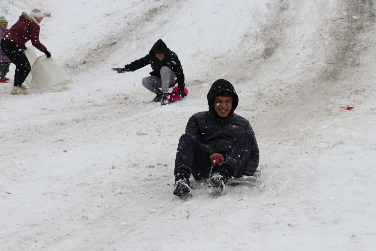 kayseride cocuklarin kar heyecani 2 vle8reCh