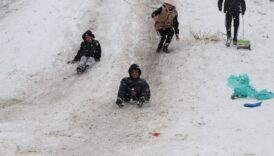 kayseride cocuklarin kar heyecani LYgPs8TA