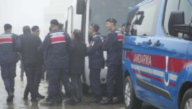 kendilerini askeri personel olarak tanitan suc orgutune operasyon 11 tutuklanma BP9Zs43K