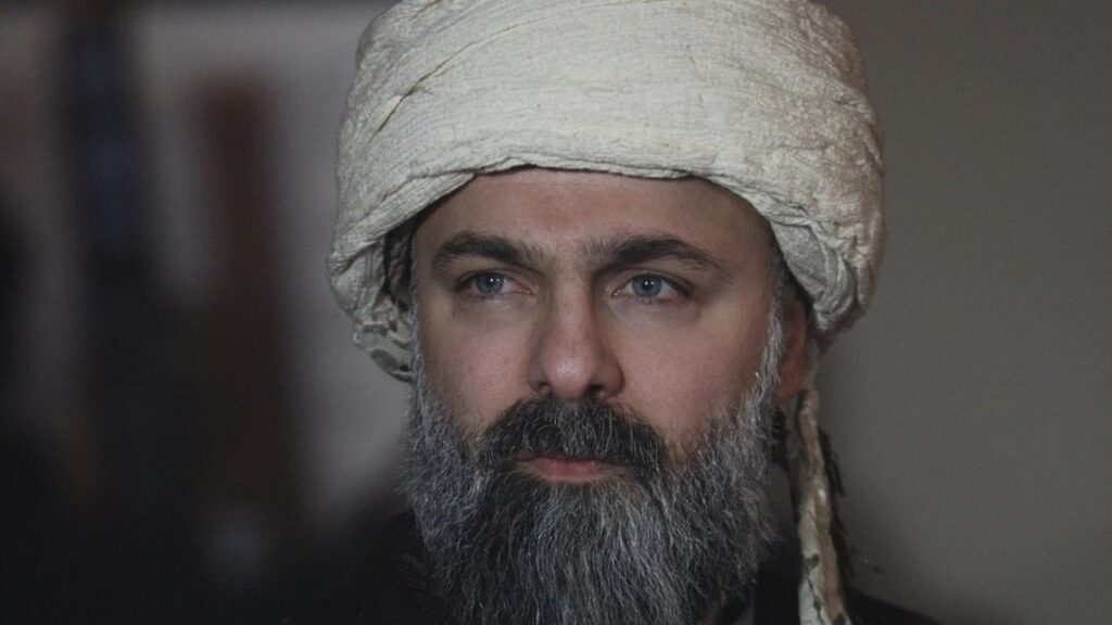 kizil goncalarin sadi hudayisi gercek hayatta bakin nasilmis allah ozenerek yaratmis JiKVuWzZ