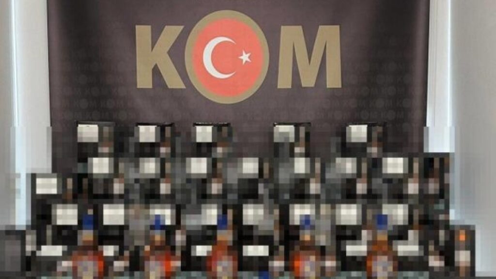 kocaelide 316 litre sahte icki ve bandroller ele gecirildi 6Wp4wyHu