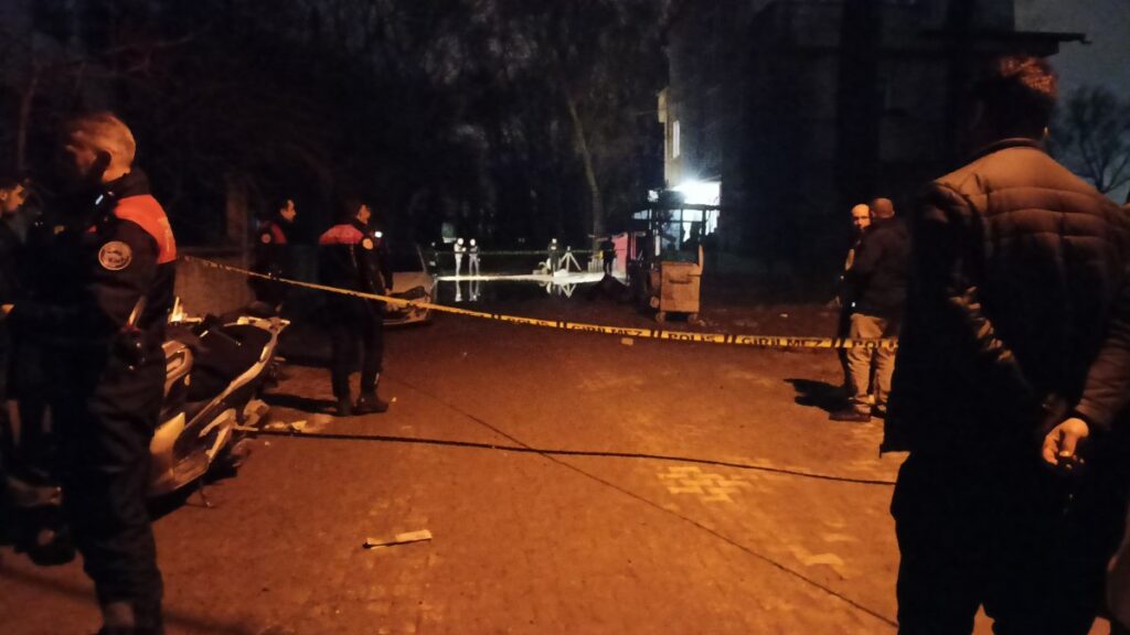 kocaelide aranma karari bulunan kisi polise saldirinca kolundan vuruldu 8bRaJAiT