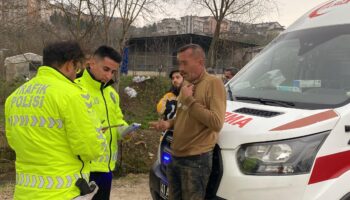 kocaelide kaza yapan alkollu surucu arac kendi kendine gitti kKwfVUaU