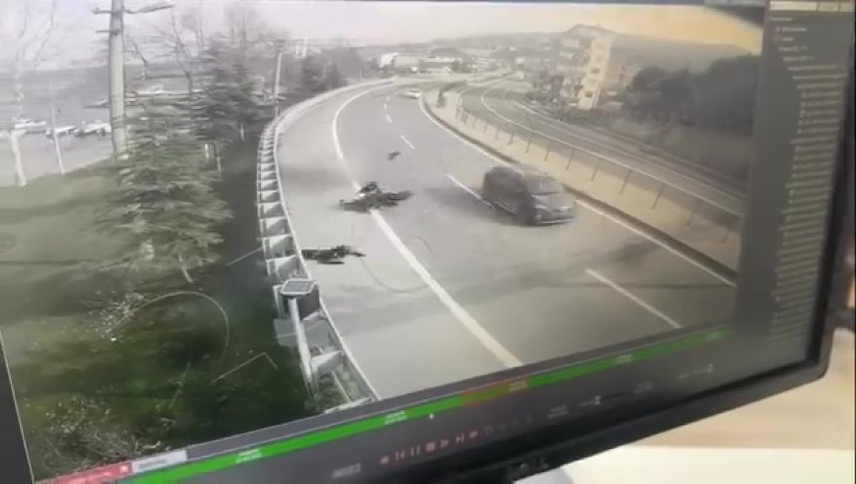 Kocaeli'de motosikletlinin öldüğü kaza görüntülendi 2 kocaelide motosikletlinin oldugu kaza goruntulendi 1