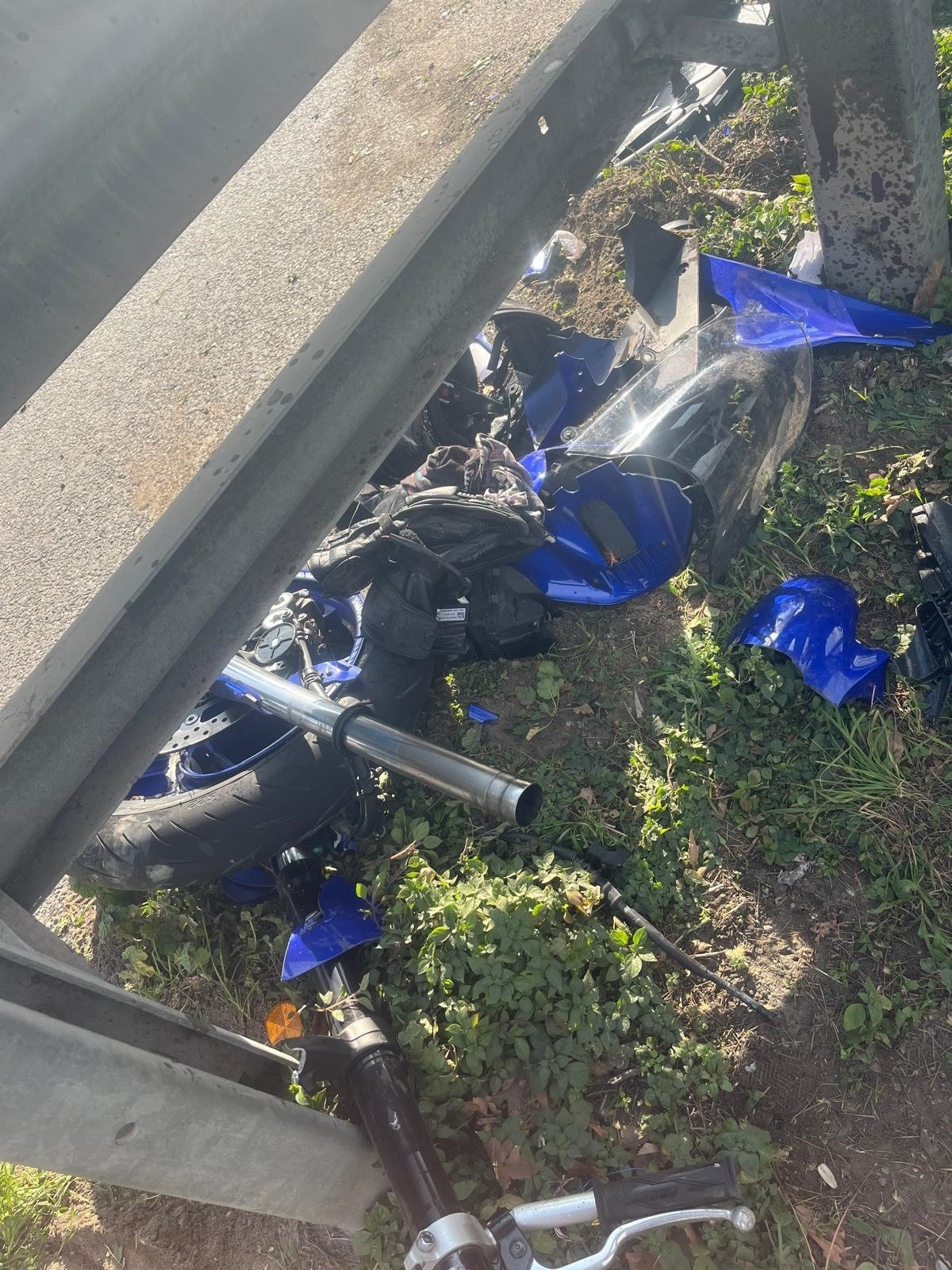 Kocaeli'de motosikletlinin öldüğü kaza görüntülendi 4 kocaelide motosikletlinin oldugu kaza goruntulendi 3 QsAcmvkA