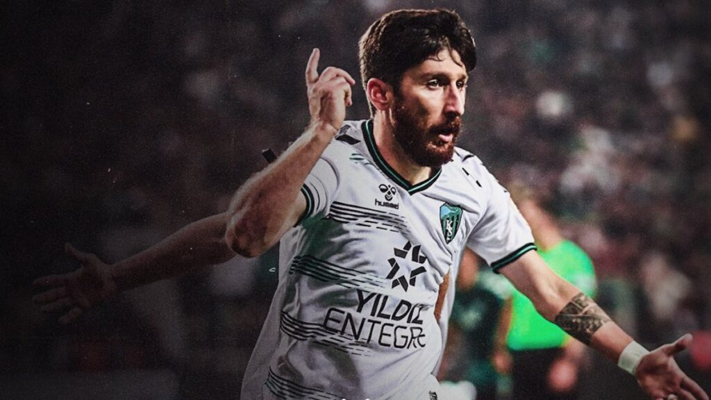 kocaelispor giorgi beridze ile yollarini ayirdi 39IJXgbu