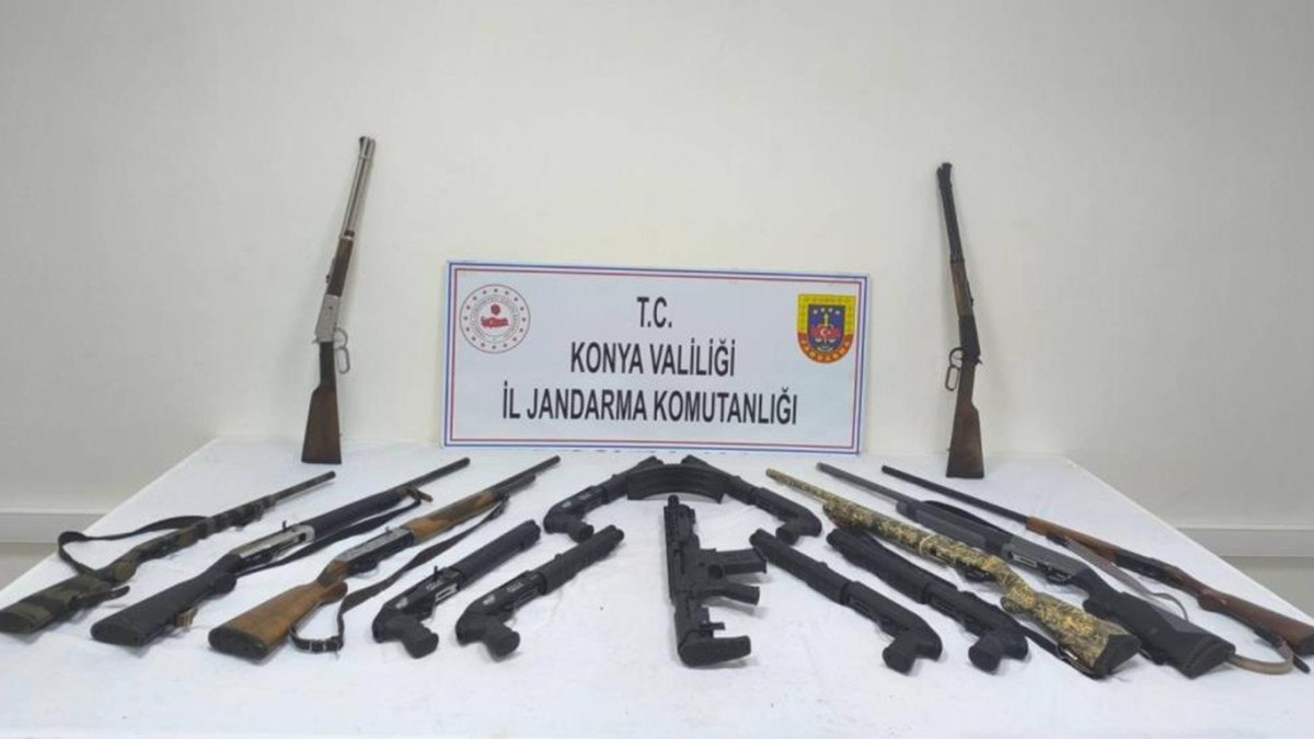 konyada cok sayida kacak silah ele gecirildi 0 37NgCdVn