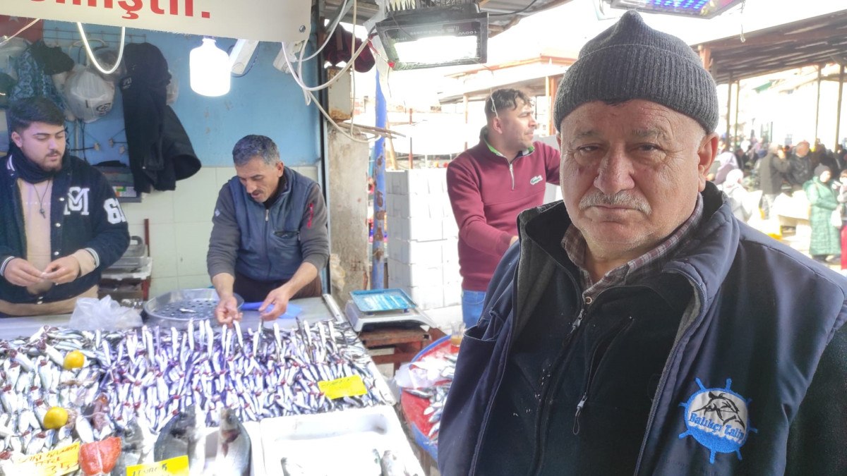 manisadaki bir balikcidan sehit ailelerine yonelik takdirlik hareket 1 6CJ8sRuf