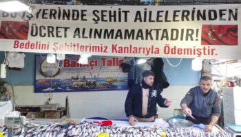 manisadaki bir balikcidan sehit ailelerine yonelik takdirlik hareket OtFNHiqT