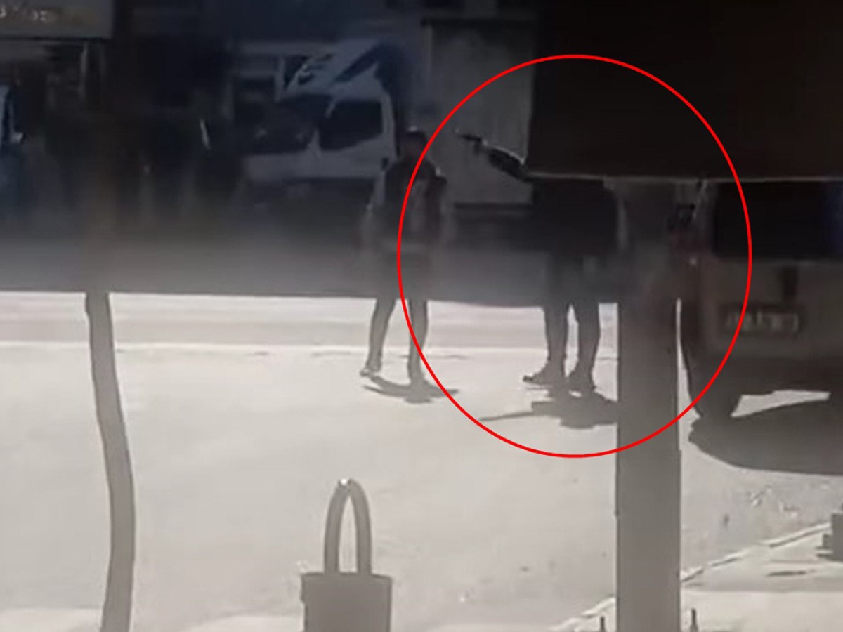 mardinde sokak ortasinda silahli kavga 1 yarali 0 qRbpkbbT