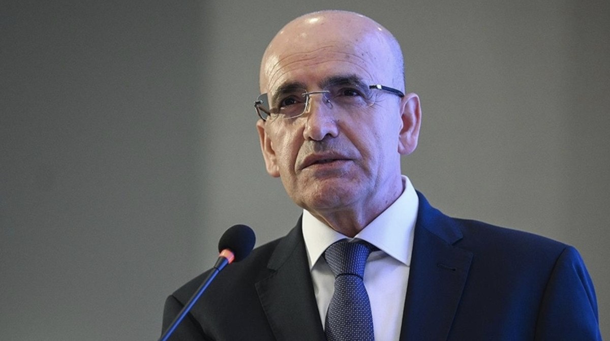 Mehmet Şimşek, dezenflasyonda etkin olacak dört temel unsuru açıkladı 1 mehmet simsek dezenflasyonda etkin olacak dort temel unsuru acikladi 0 akTzWipm