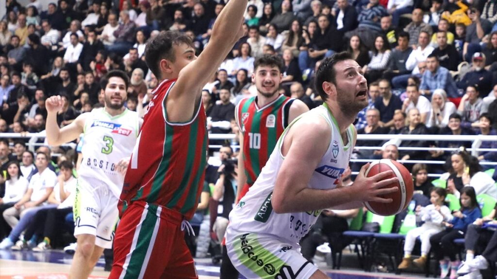 merkezefendi belediyesi basketten karsiyakaya 24 sayilik fark jtUabqf1