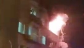 mersinde yanginin ortasinda kalan alzheimer hastasi oldu sKOPeKTY