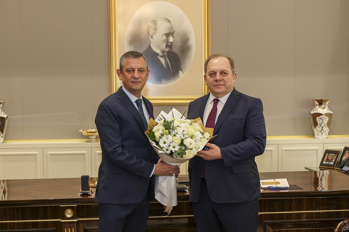 ozgur ozelden yargitay baskani omer kerkeze ziyaret 1 LahXaKHQ