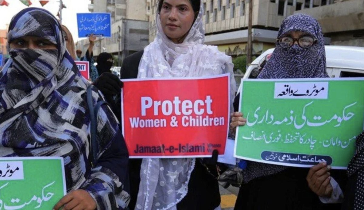 pakistanda 15 yasindaki kiz tiktok icerigi nedeniyle babasi tarafindan olduruldu 1 VwHMzIir