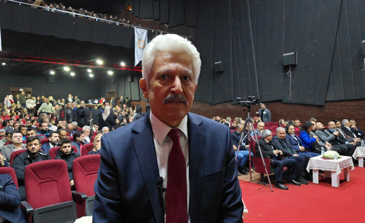 prof dr pampal egedeki depremler volkanik patlamanin habercisi 0 IFF9jeRL