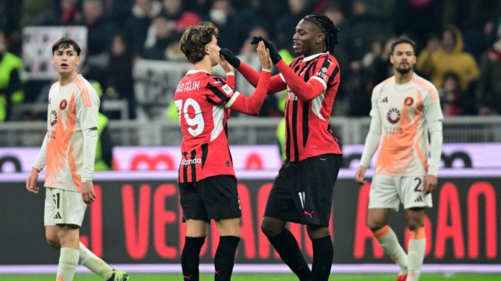 romayi yikan milan yari final biletinin sahibi oldu ZsFlY8zZ