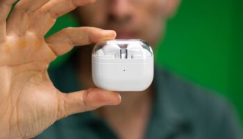 samsungdan kulakliklar icin yeni patent kablosuz ses aktarimi 99uESx3g