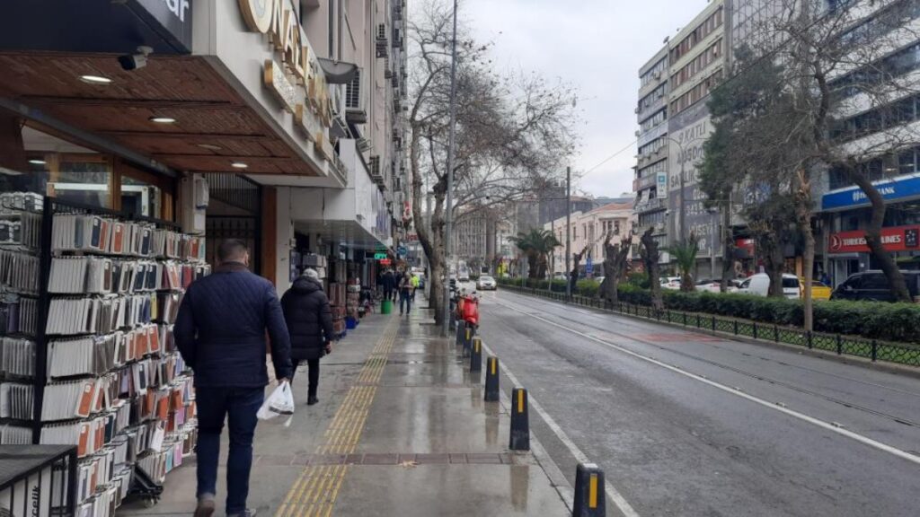 santorinide 52 buyuklugundeki deprem izmiri salladi KOqdXtgG