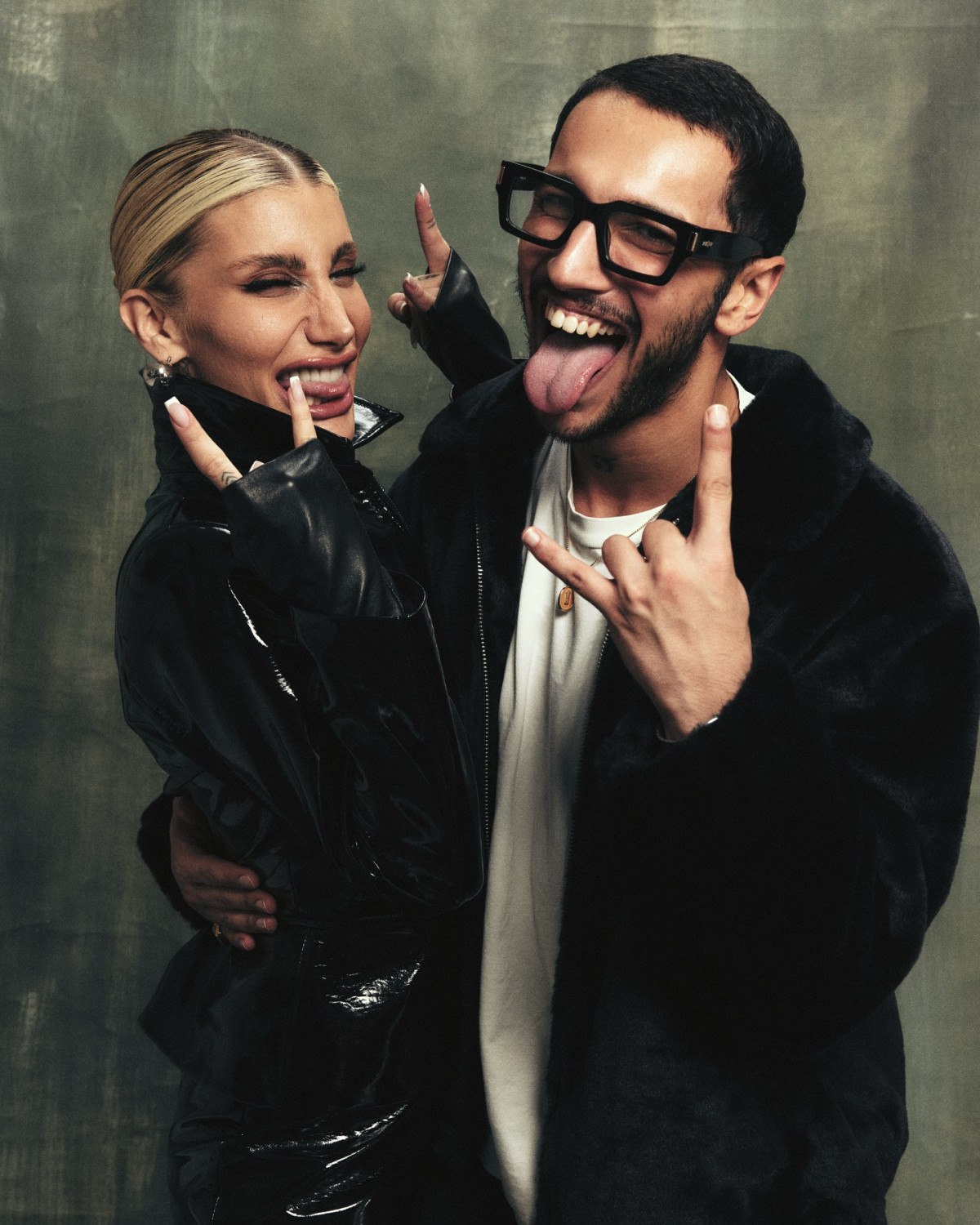 sarkici irem derici yeni askini sosyal medya hesabindan duyurdu 0 PIyvyAOr