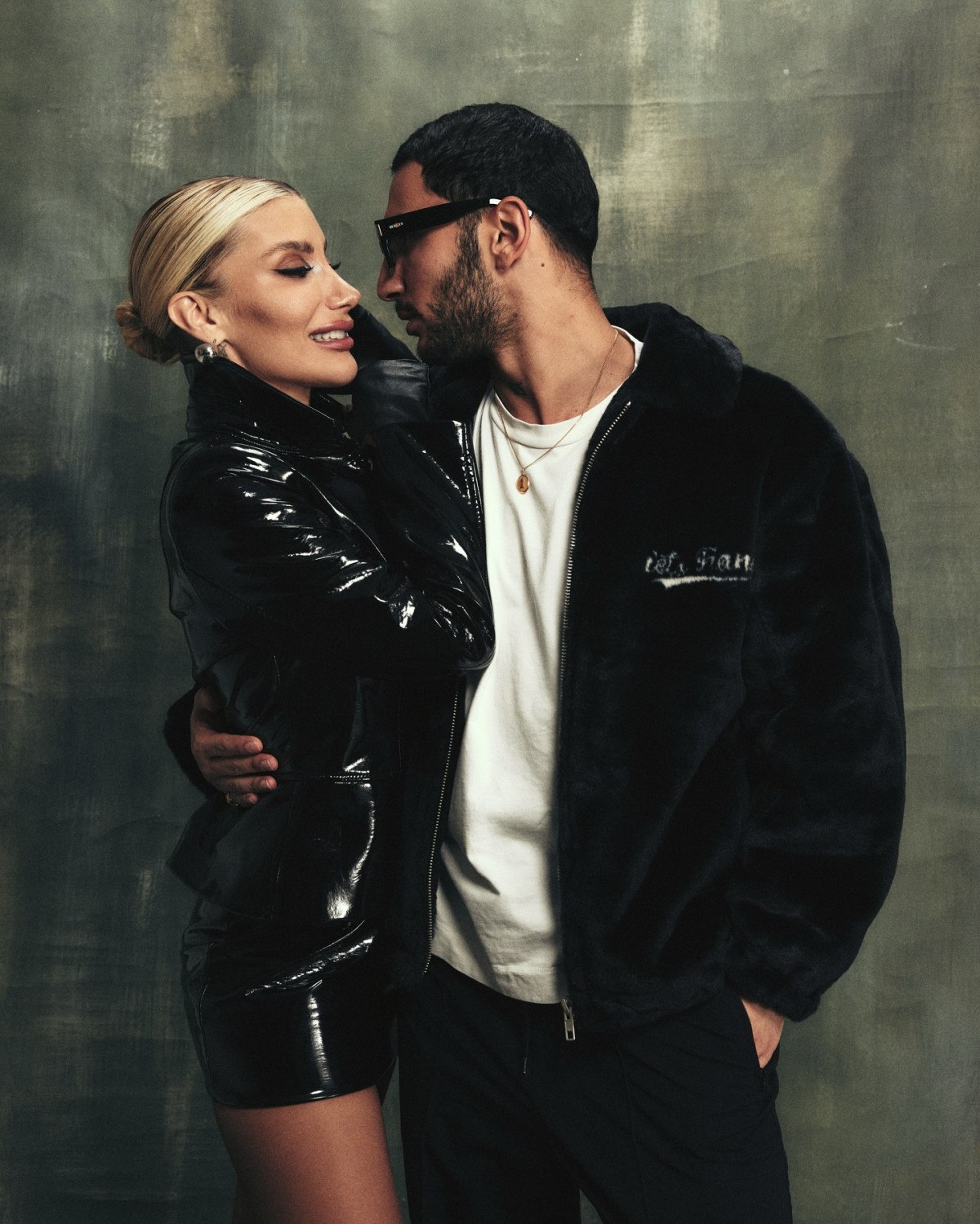 sarkici irem derici yeni askini sosyal medya hesabindan duyurdu 1 nitHJtL2