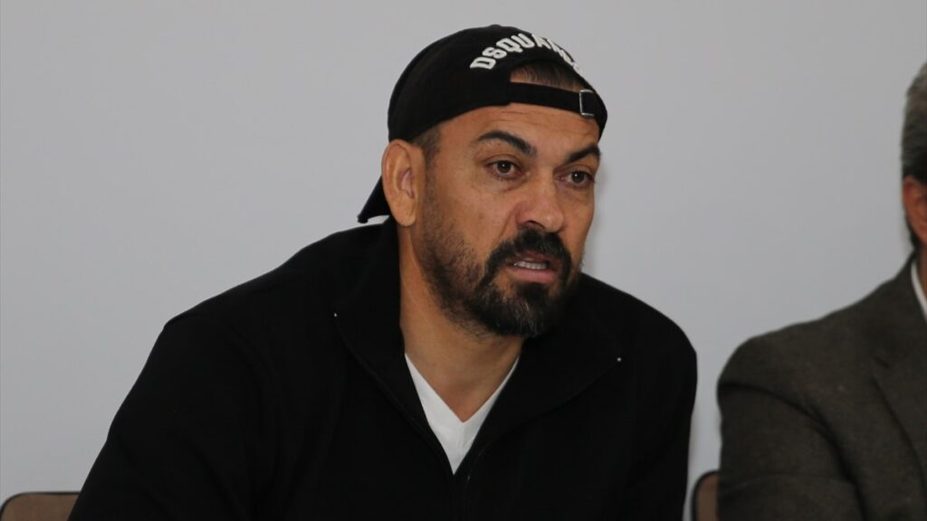 servet cetin gorustugumuz oyuncular var Du5X3wLF