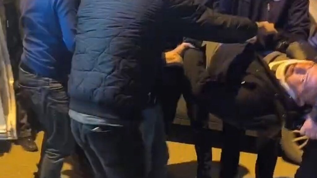 siirtte bogazi diline kacti doktor mudahalesi kurtardi KVylsByS