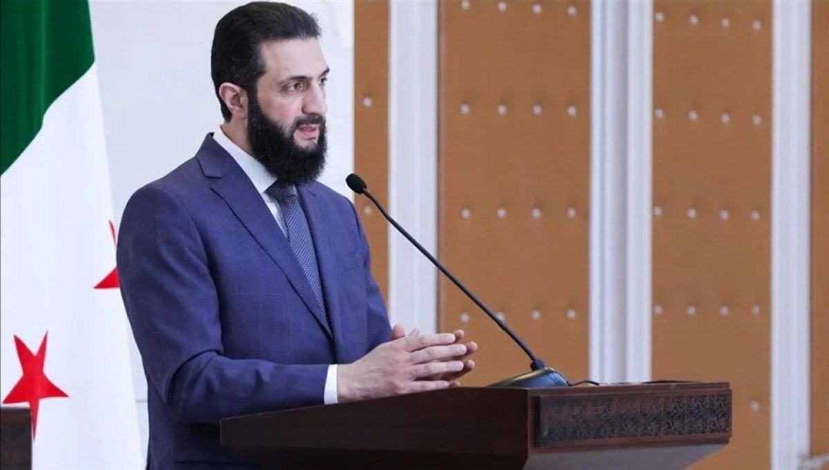 suriyenin yeni lideri ahmed es seradan ilk ulusa seslenis konusmasi 0 LrXckOcq